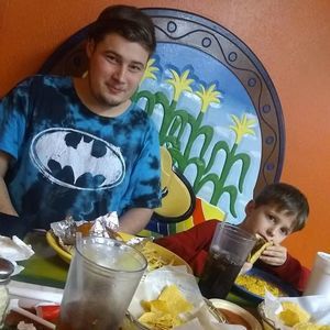 Meet your Posher, Ethan